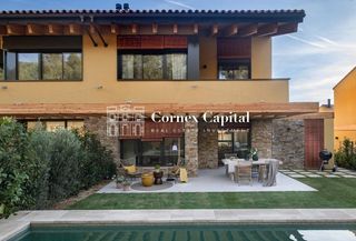 Casa adossada  Ample