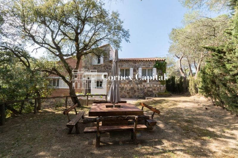 Foto 42c7f35f-141b-4633-a791-d2d53b03d6eb. Casa amb calefacció aparcament piscina a Castell d´Aro