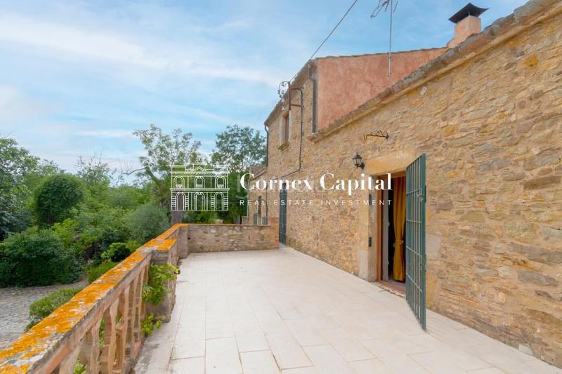 Foto 18673d3c-3803-43d0-9300-a29afb045456. Masia amb aparcament a Forallac