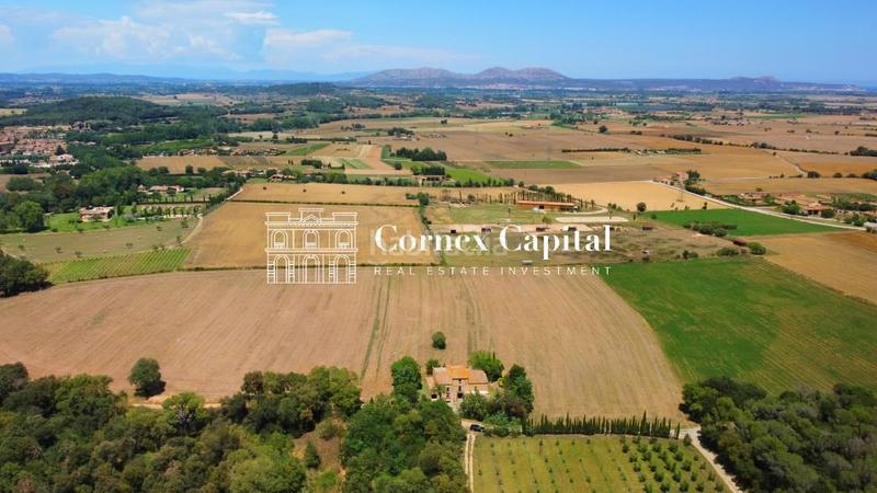 Foto 340aaec4-6b79-48ce-8ebd-dea4ba75b8fc. Masia amb aparcament a Forallac