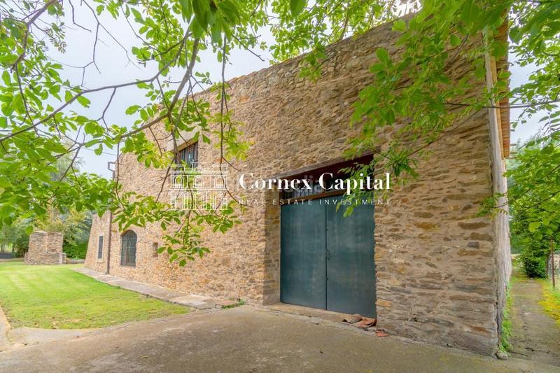 Foto 776c1c2a-b4e3-4ef9-899b-b2e98951dbbf. Masia amb aparcament a Forallac