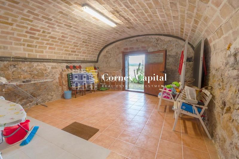 Foto 8c72743a-243d-45de-83e1-2fb626e0d50b. Masia amb aparcament a Forallac