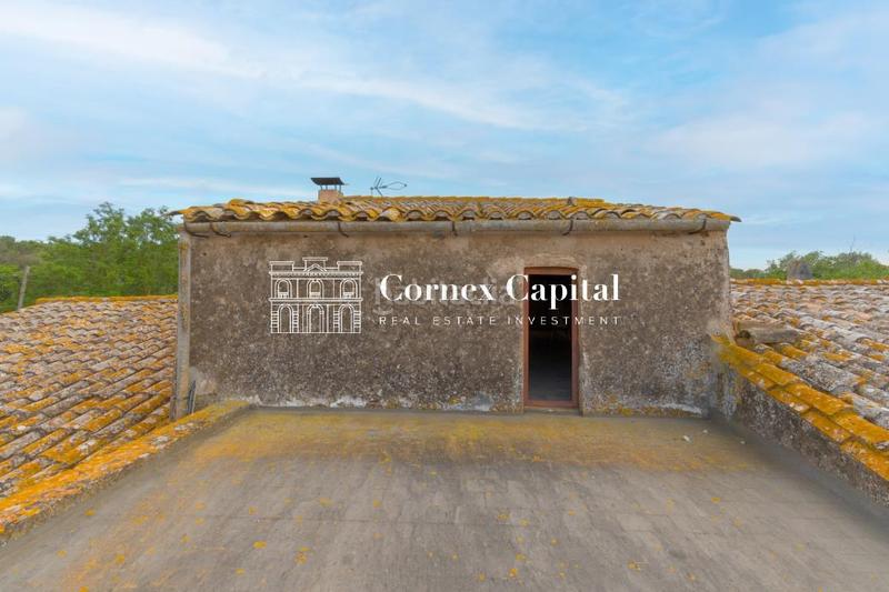 Foto c9278e82-dd0c-4422-a520-843ae0178ee5. Masia amb aparcament a Forallac