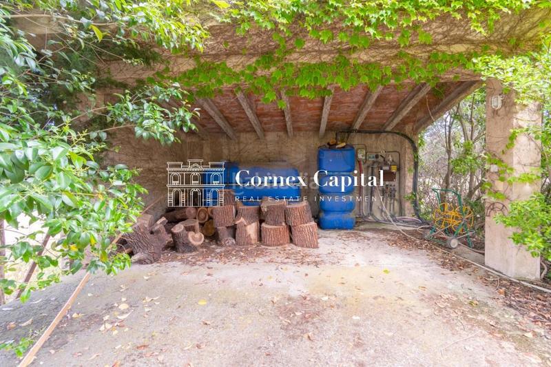 Foto e8a8a668-ab8f-4ee1-8dd8-e5cf7c46b019. Masia amb aparcament a Forallac