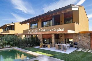 Semi detached house in Ample