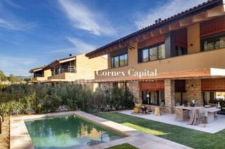 Semi detached house in Ample