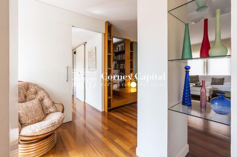 Foto 020da95a-3855-4ed5-8ba8-d0acc9553cda. Penthouse with heating parking pool in Tres Torres Barcelona