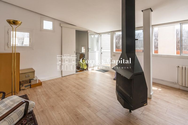 Foto 0d61c922-496b-432e-86d3-7c984df69f9f. Penthouse with heating parking pool in Tres Torres Barcelona