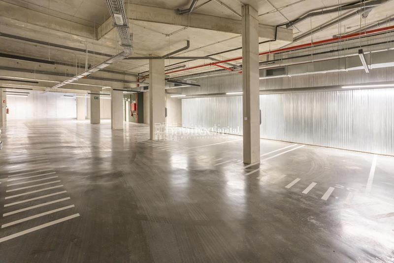 Foto 29bb3d9e-09fe-4f56-bee3-5f943a399eb2. Rent flat with heating parking pool in Sarrià Barcelona