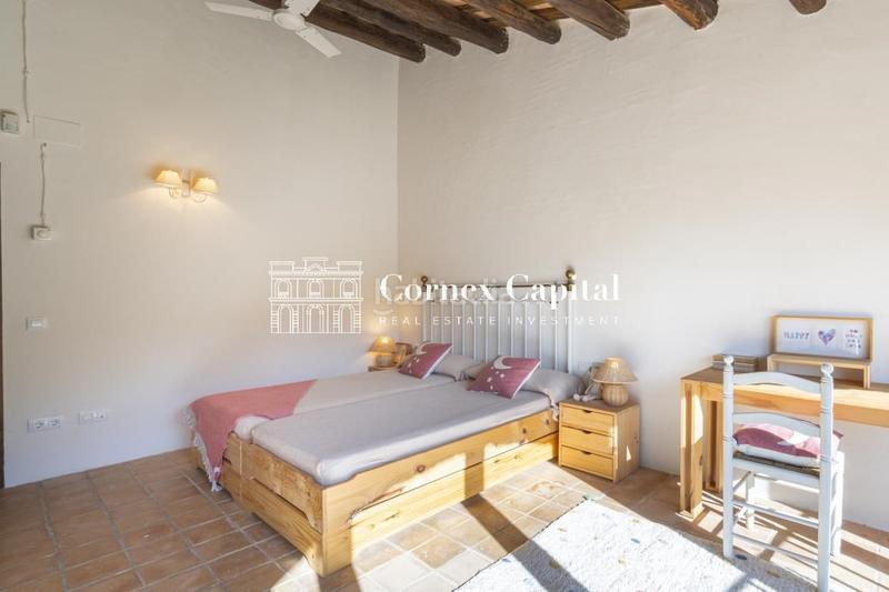 Foto 4817bf05-eae5-48f5-84fc-8a9568b5d7ed. Lloguer casa amb calefacció piscina a Vilopriu