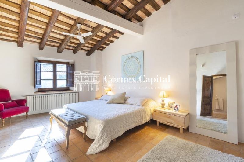 Foto e4726171-22d8-4b94-97c9-084c1d84bf2f. Lloguer casa amb calefacció piscina a Vilopriu