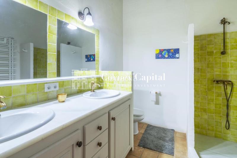 Foto b2fe7eee-b648-4b82-9293-55f32b1288a1. Miete haus mit heizung pool in Vilopriu