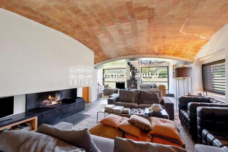 Foto 99eb8c7e-5c6d-4964-ac67-624deb9d7a40. Casa amb calefacció aparcament piscina a Forallac