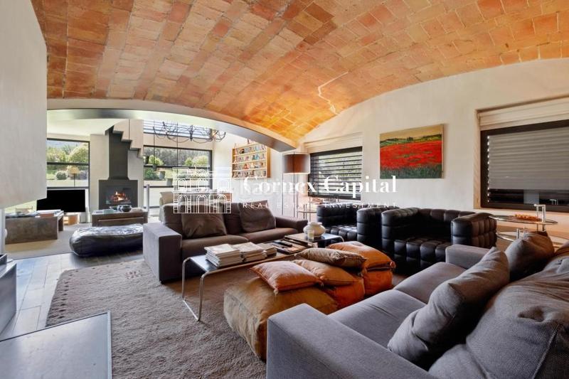 Foto c31b1b8e-e8df-4c00-924a-408481c4926d. Casa amb calefacció aparcament piscina a Forallac