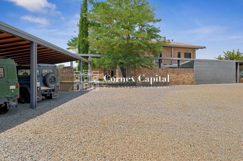 Foto f693c3bb-3986-45d3-b109-47abc9d8afa0. Casa amb calefacció aparcament piscina a Forallac