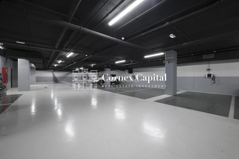 Foto 2dad0d3b-b4be-4b1e-8823-d3b4c3265ce2. Àtic amb calefacció aparcament piscina a Finestrelles Esplugues de Llobregat