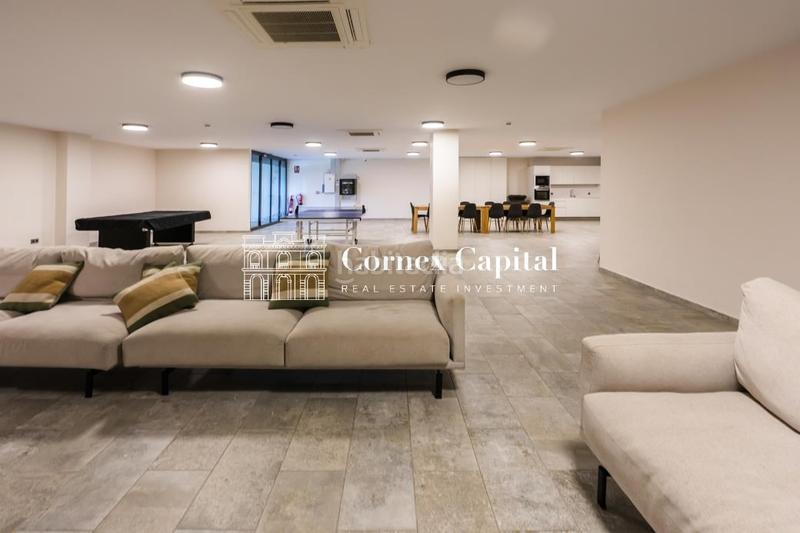 Foto a8d27219-75a6-423b-b107-653363ebbc6d. Penthouse with heating parking pool in Finestrelles Esplugues de Llobregat