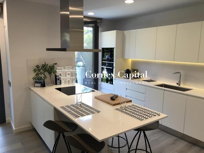 Foto bd983223-afc7-4e80-8a93-cce2051b9005. Penthouse with heating parking pool in Finestrelles Esplugues de Llobregat