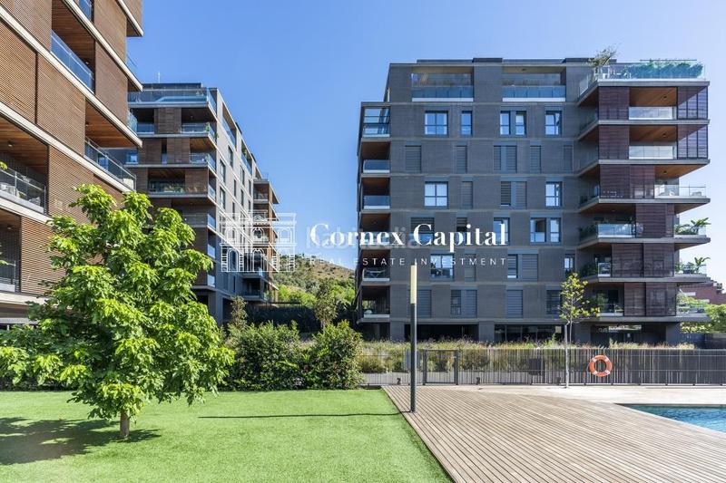 Foto e0c459eb-9d1d-4da5-b774-821f72c92bf8. Penthouse with heating parking pool in Finestrelles Esplugues de Llobregat