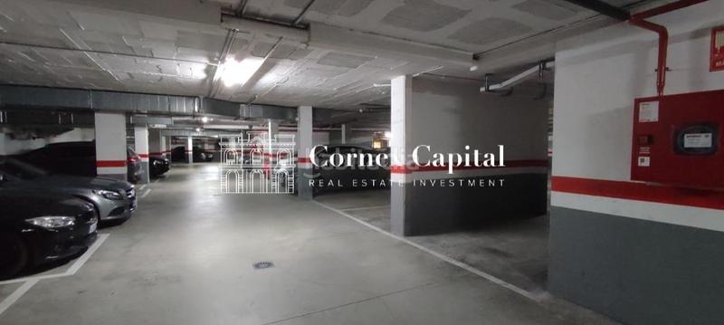 Foto 7899687f-bda1-408e-8443-f4b1b17921b5. Aparcament cotxe a Poblenou Barcelona