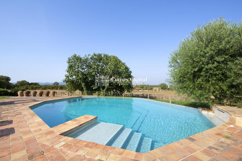 Foto 499bbe18-978d-4e9b-a64b-f632b57db760. Bauernhof mit parking pool in Cassà de la Selva