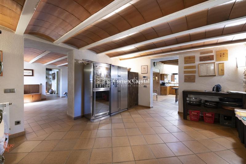 Foto 526ee5ad-8bf1-4ae0-904c-91584437a209. Bauernhof mit parking pool in Cassà de la Selva