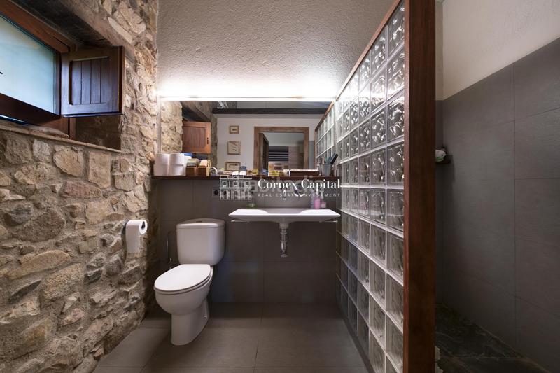 Foto 90095f6f-9a01-408e-a8ba-0460fa5c3bc5. Bauernhof mit parking pool in Cassà de la Selva