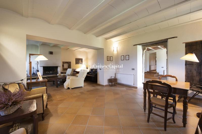 Foto aa33e868-08a8-41b7-b00a-5216b993e7e0. Bauernhof mit parking pool in Cassà de la Selva