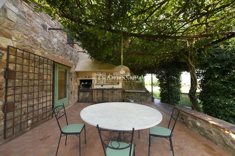 Foto c97facc9-4469-45e0-8978-4b9d0e9f75b9. Bauernhof mit parking pool in Cassà de la Selva