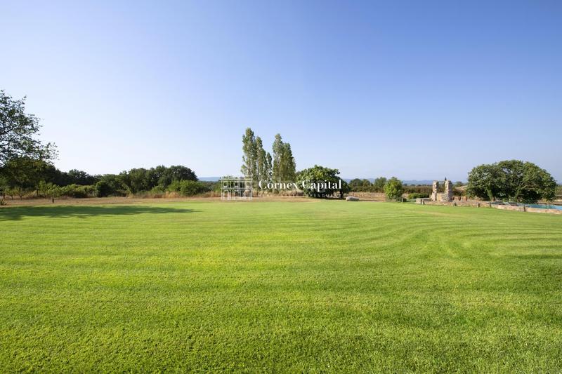 Foto cc8757c3-7815-4fb2-b931-daf40c99c738. Bauernhof mit parking pool in Cassà de la Selva