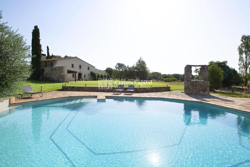 Foto d9831bd1-dff4-4e21-997c-9093a4838aef. Bauernhof mit parking pool in Cassà de la Selva