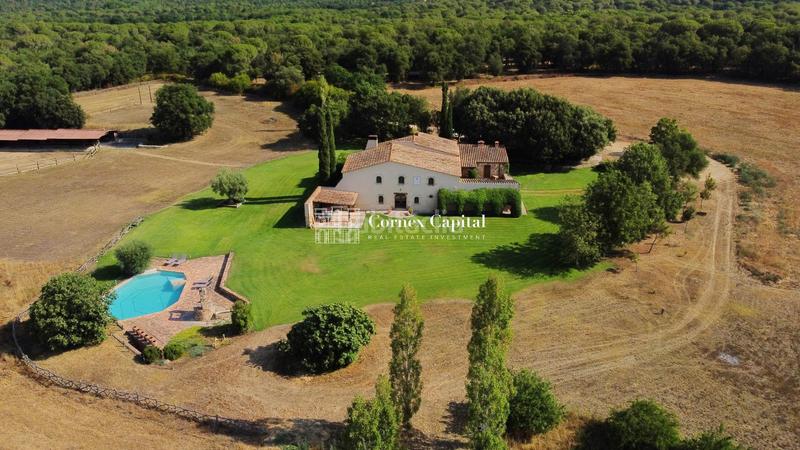 Foto d9ab0c80-dddc-41a9-95a0-620857784cf0. Bauernhof mit parking pool in Cassà de la Selva