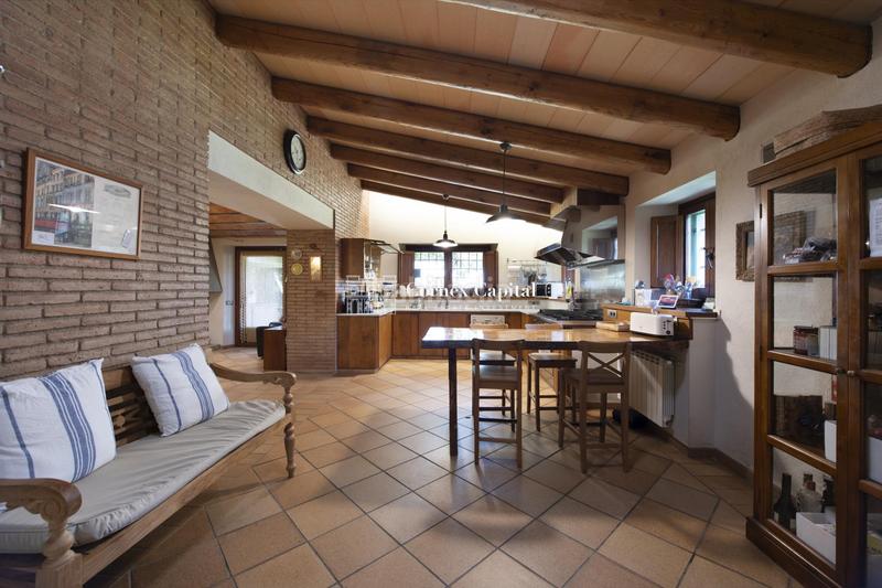 Foto e9fca5d7-8754-440e-8f75-50d7f6ab262a. Bauernhof mit parking pool in Cassà de la Selva