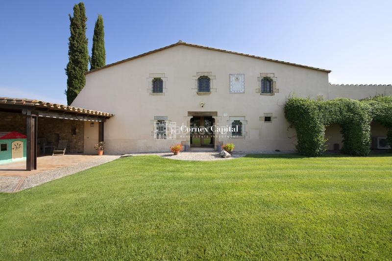 Foto f25cb6c7-e131-4b20-b1da-319a379d8f41. Bauernhof mit parking pool in Cassà de la Selva