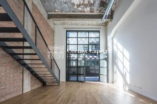 Duplex  Avinguda d'icària. Dúplex tipo loft con terraza de obra nueva en poblenou