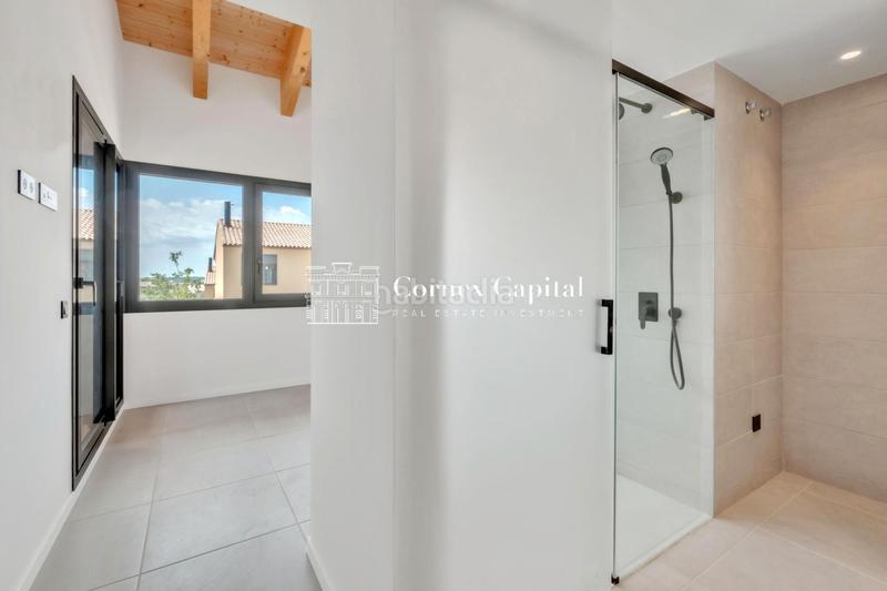 Foto 5be6ceee-0542-42cc-be66-15e9295fed2a. Casa adossada 170m<sup>2</sup> amb aparcament piscina a Regencós