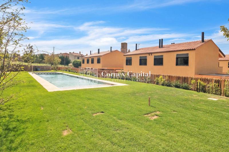 Foto d586ecd7-4b67-4bbf-97ab-77577d01325d. Casa adossada 170m<sup>2</sup> amb aparcament piscina a Regencós