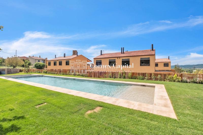 Foto eacb0b37-8c07-494e-be38-a82c1e1dd2a0. Casa adossada 170m<sup>2</sup> amb aparcament piscina a Regencós