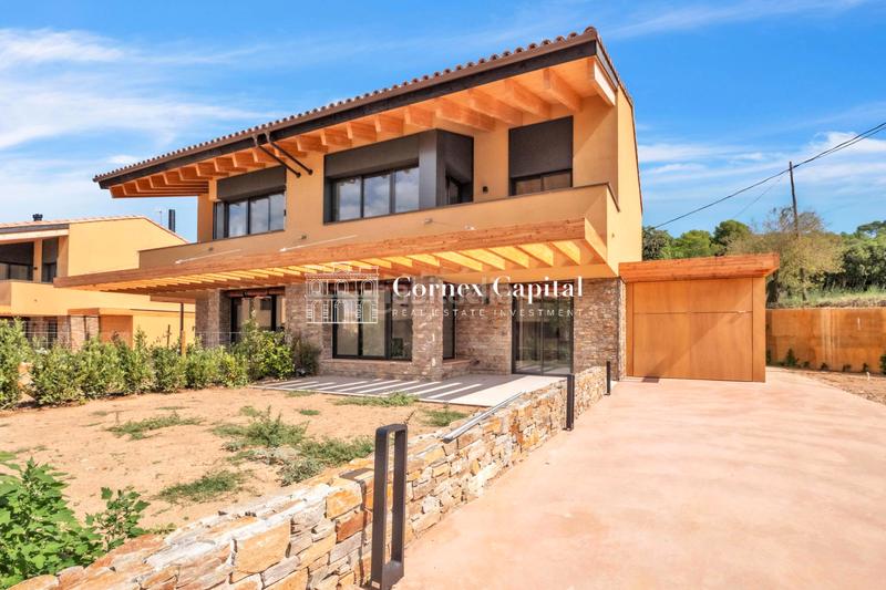 Foto fc6f6252-e89c-4e29-b9bd-a83334cf7d67. Casa adossada 170m<sup>2</sup> amb aparcament piscina a Regencós