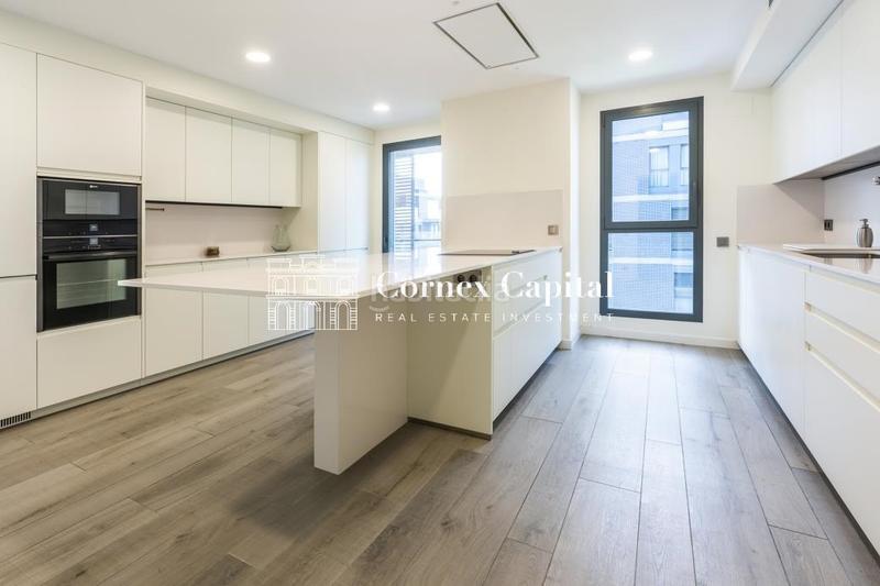 Foto 2f7fdae3-7e32-48d7-a905-93d1e2fbee90. Appartamento con riscaldamento parcheggio piscina in Esplugues de Llobregat