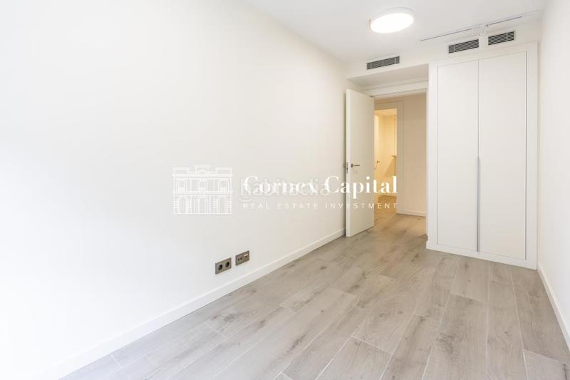 Foto 2c89d69f-7b7c-4a9c-8756-608890a79833. Etagenwohnung mit heizung parking pool in Finestrelles Esplugues de Llobregat