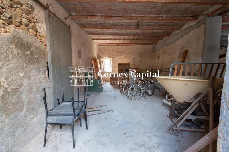 Foto 70d75530-0e56-4f56-baf9-9dc39cf0c2ea. Masía en Ullastret