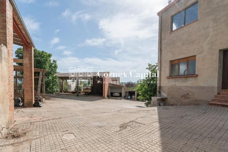 Foto 861e0e2f-5f81-4560-8570-2049c7896e2f. Masía en Ullastret