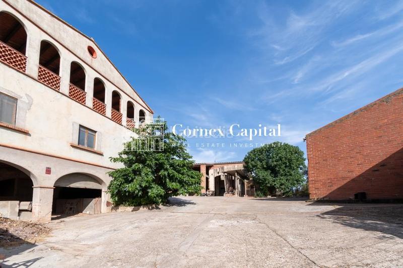 Foto 89fbef2c-711c-42a7-a20c-dda27caf9c2b. Masía en Ullastret