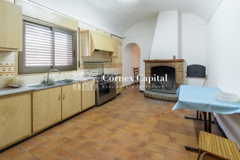 Foto b2e13c17-a013-475f-874c-adc545691a36. Masía en Ullastret