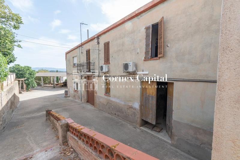 Foto d4a18622-1f23-496f-b916-d232ef38839e. Masía en Ullastret