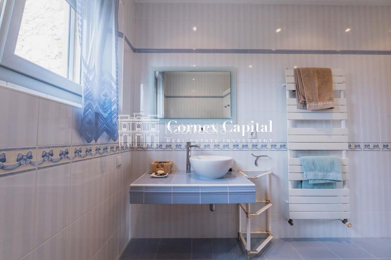 Foto 65736fa1-e7e1-434a-9ba5-524405d2b4cb. Masia amb calefacció piscina a Navata