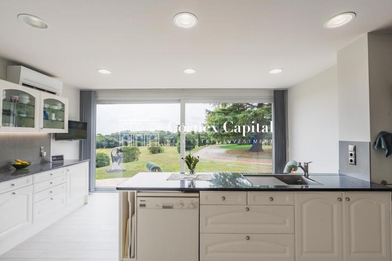 Foto c21eb37b-1839-4731-b356-306d2ae64eb2. Masía en Navata