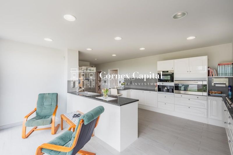 Foto c4a9a376-6d8c-4265-9613-5feace776b33. Masia amb calefacció piscina a Navata