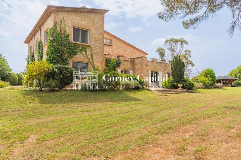 Foto f5643b97-8aef-4a56-bc54-077ca6a185fc. Masia amb calefacció piscina a Navata